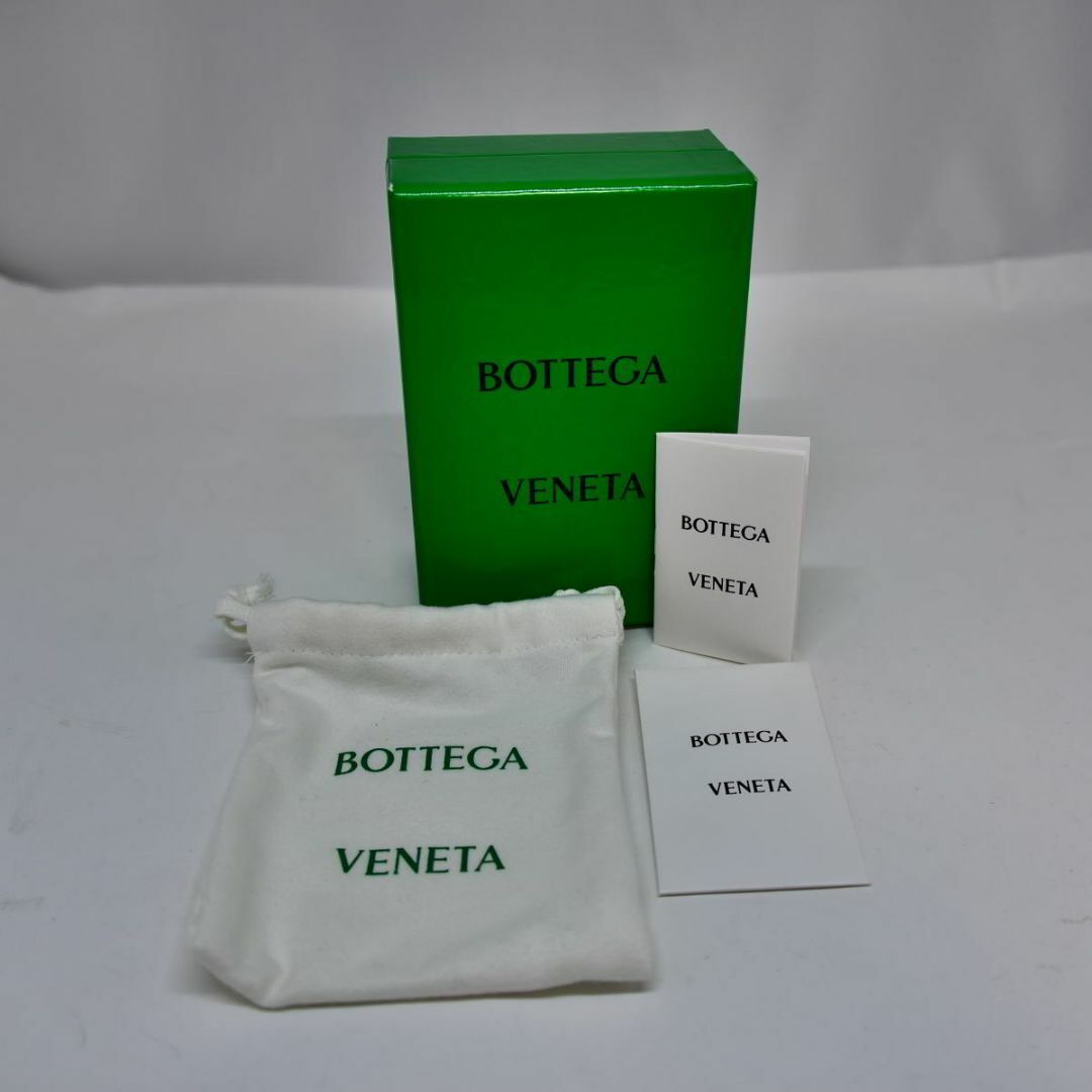 Bottega Veneta(ボッテガヴェネタ)のほぼ新品 鑑定済 BOTTEGA VENETA ボッテガヴェネタ  キーホルダー レディースのファッション小物(キーホルダー)の商品写真