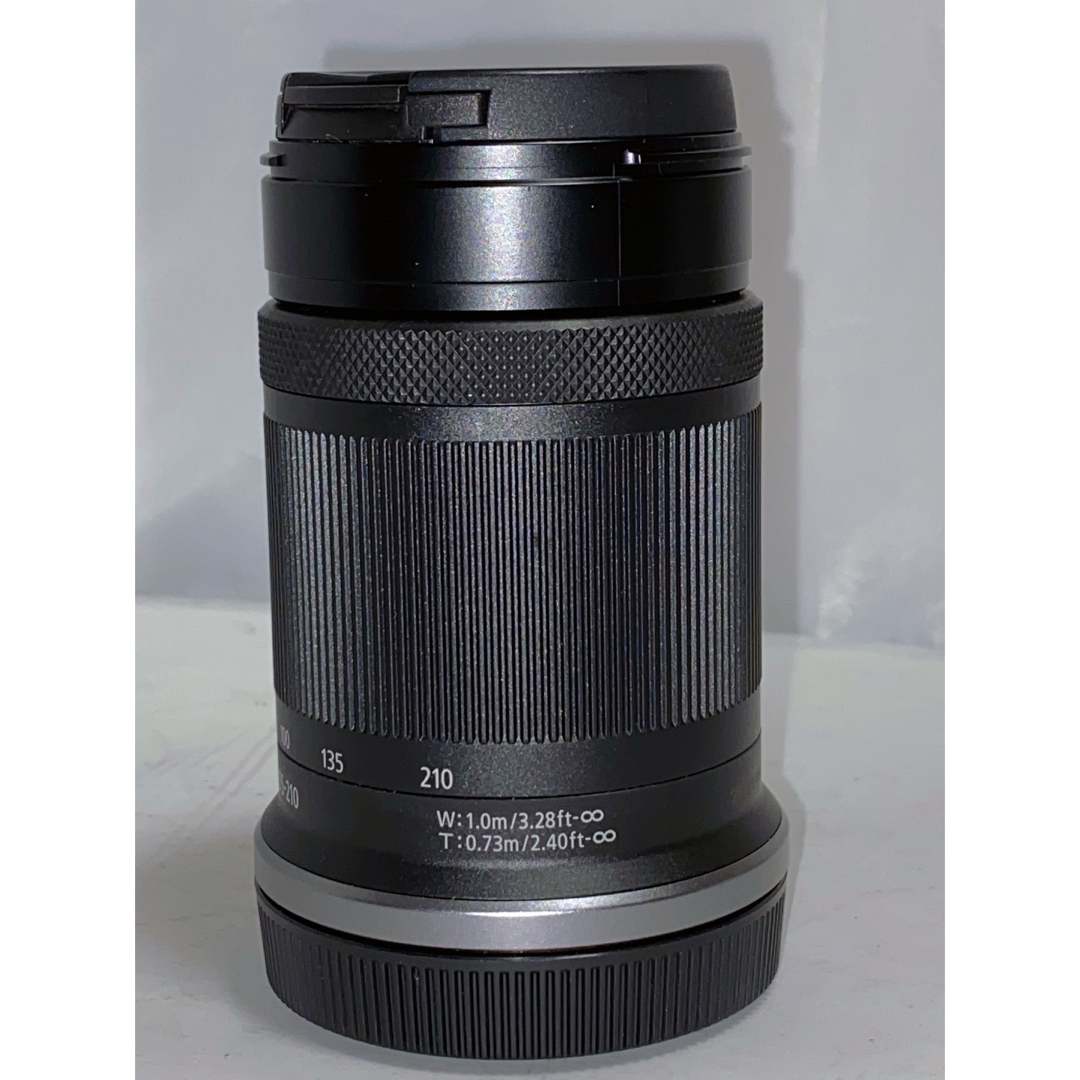 Canon(キヤノン)の【未使用品】Canon RF-S 55-210mm F5-7.1 IS STM スマホ/家電/カメラのカメラ(レンズ(ズーム))の商品写真