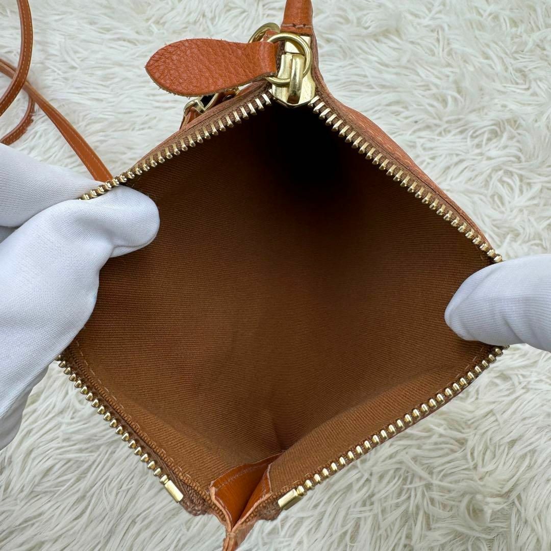 IL BISONTE - 未使用 入手困難 ILBISONTE ショルダーバッグ 2WAY IL BISONTE - 未使用 入手困難 ILBISONTE ショルダーバッグ 2WAY