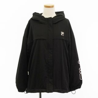 FILA - フィラ ジャケット 中綿 フード ジップアップ ロゴ プリント 黒 M-L