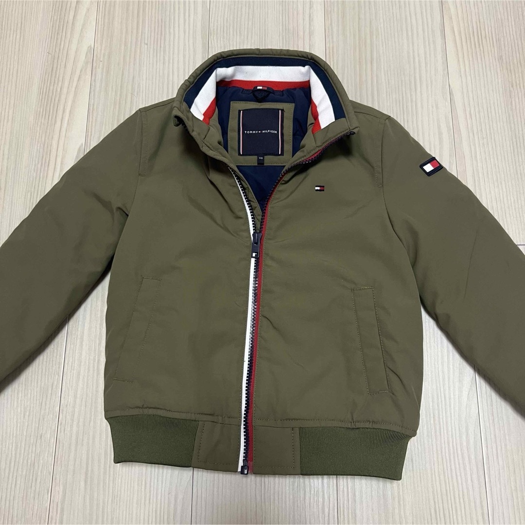 TOMMY HILFIGER(トミーヒルフィガー)のトミーヒルフィガー キッズ アウター ジャケット 110 キッズ/ベビー/マタニティのキッズ服男の子用(90cm~)(ジャケット/上着)の商品写真