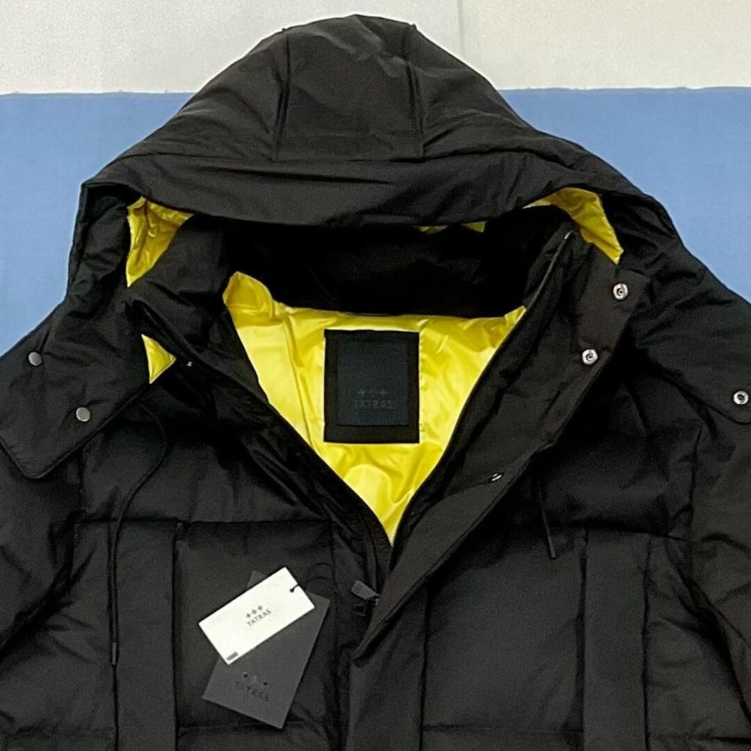 TATRAS(タトラス)のタトラス　ダウン コート 1222　KONTO　ブラック　サイズ02(M) メンズのジャケット/アウター(ダウンジャケット)の商品写真