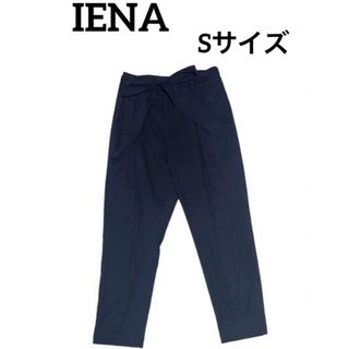 イエナ(IENA)のIENA クロップドパンツ　リボン　 ネイビー　Sサイズ(クロップドパンツ)