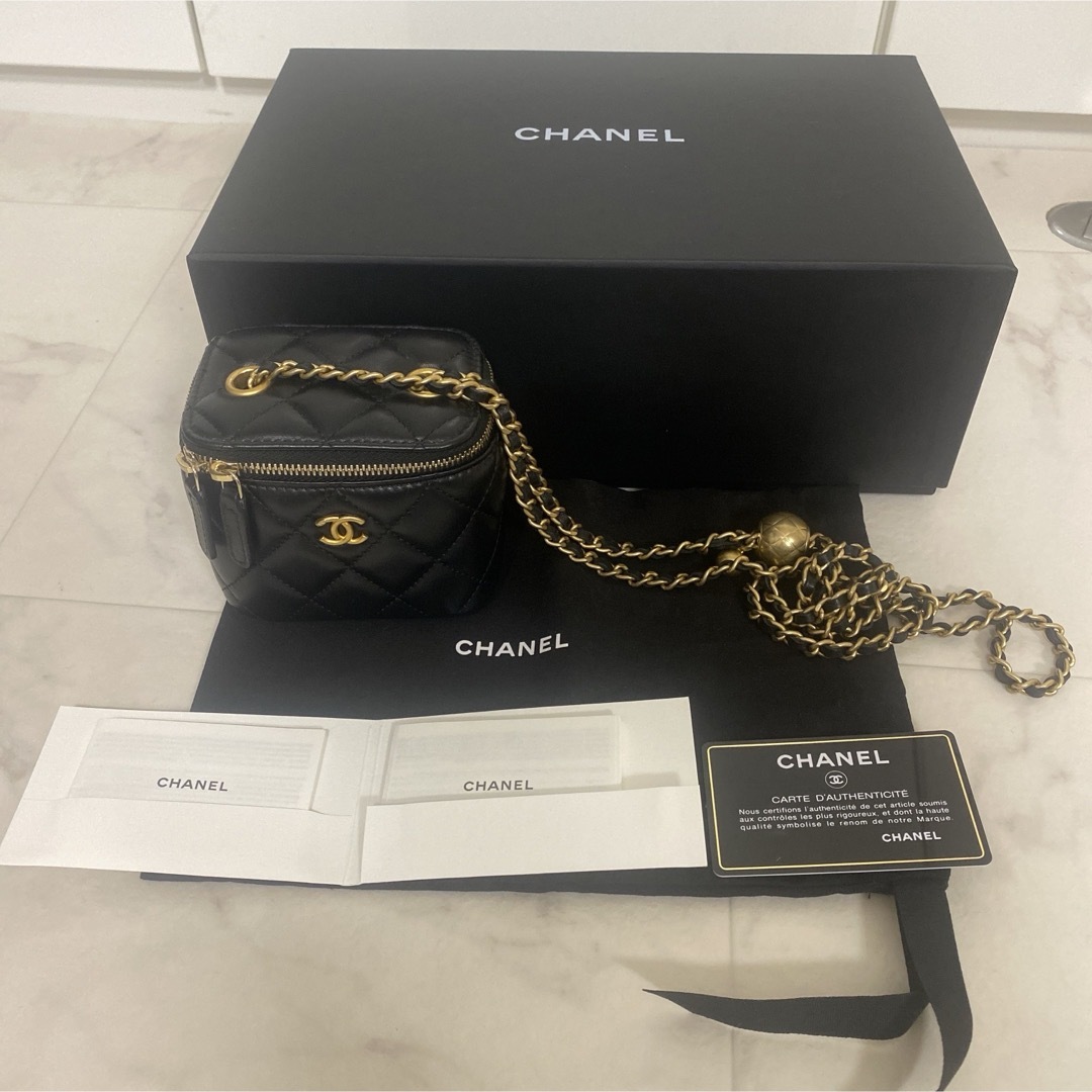 CHANEL(シャネル)のシャネル　ミニヴァニティ　ショルダーバッグ レディースのバッグ(ショルダーバッグ)の商品写真