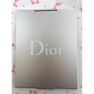 クリスチャンディオール(Christian Dior)の未使用ノベルティクリスチャンディオールDior折りたたみ式かが(ミラー)