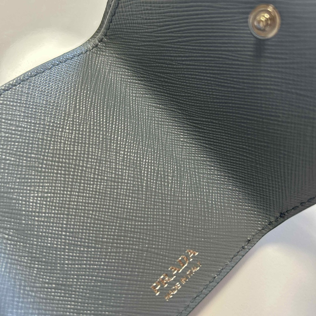 PRADA(プラダ)のPRADA  新品　三つ折り財布 メンズのファッション小物(折り財布)の商品写真