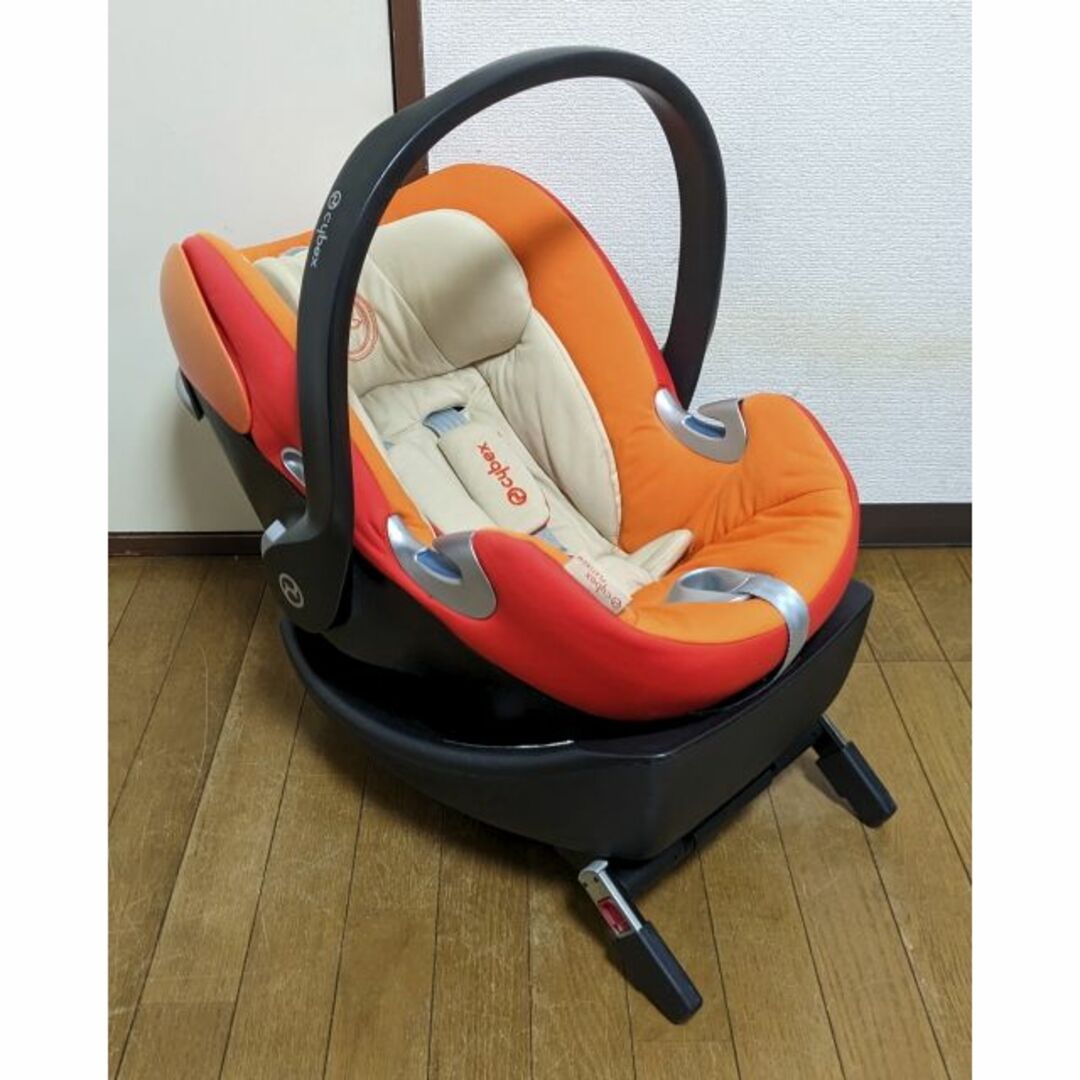 cybex(サイベックス)のサイベックス エイトンQ ベースQフィックス チャイルドシート ISOFIX キッズ/ベビー/マタニティの外出/移動用品(自動車用チャイルドシート本体)の商品写真