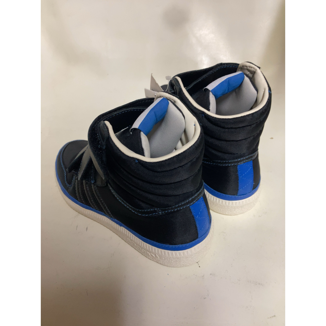 Originals（adidas）(オリジナルス)のadidas  「Originals BLUE」 4-BIT  22.5㎝ レディースの靴/シューズ(スニーカー)の商品写真