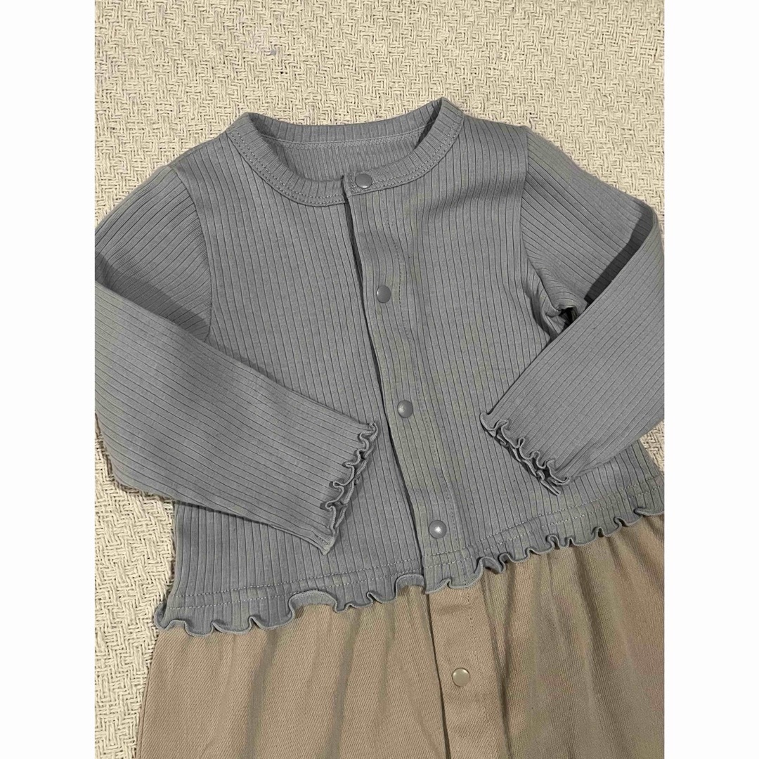 GU(ジーユー)の【新品】販売終了品  GU セパレート風 ロンパース 80 キッズ/ベビー/マタニティのベビー服(~85cm)(ロンパース)の商品写真