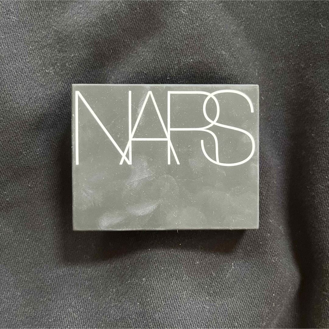 NARS(ナーズ)のNARS パウダー 10g コスメ/美容のベースメイク/化粧品(フェイスパウダー)の商品写真