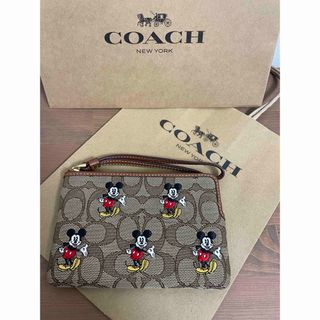 COACH - 新品未使用 コーチ リストレット ポーチ いちご さくらんぼ柄