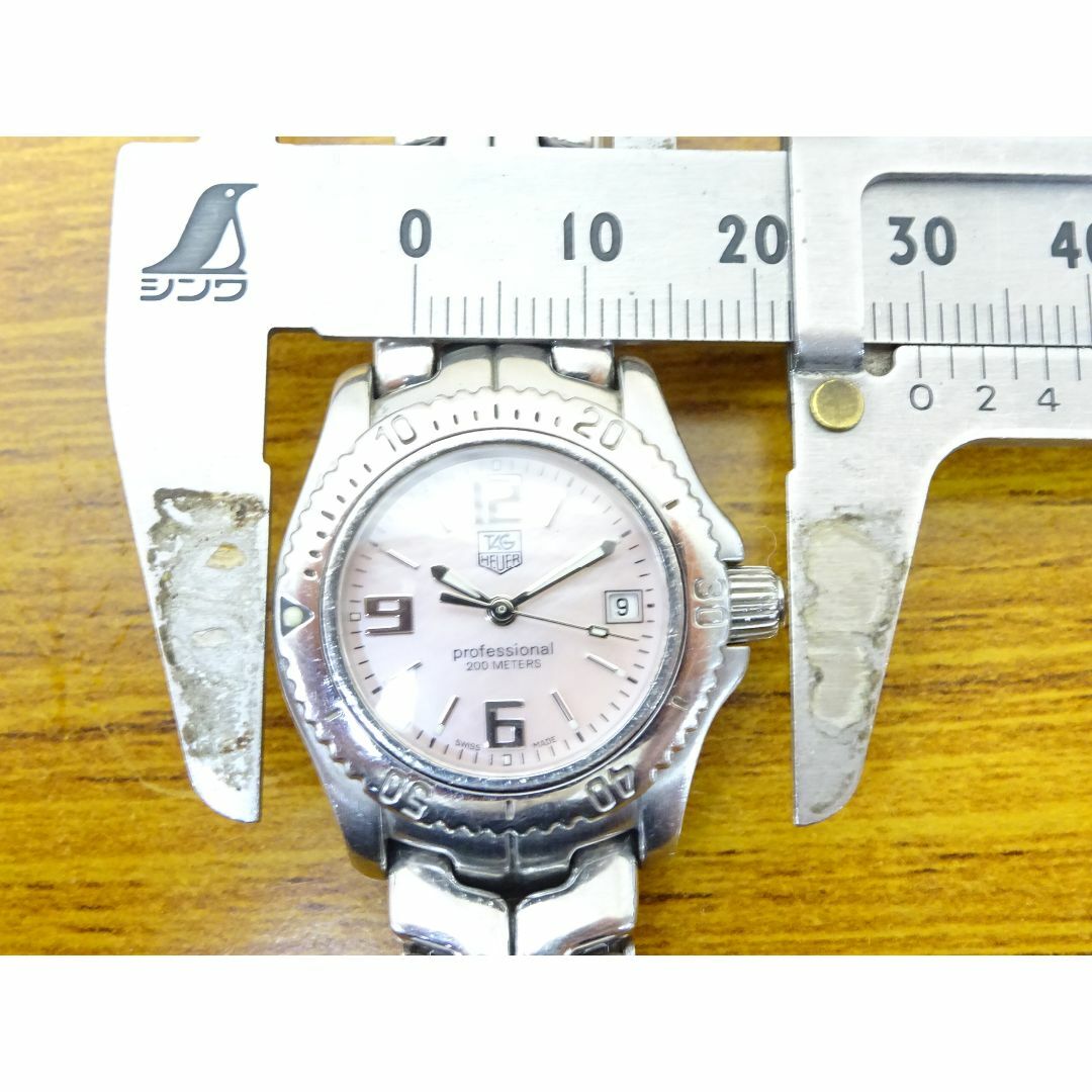 TAG Heuer(タグホイヤー)のK水030/ タグホイヤー プロフェッショナル クォーツ デイト レディース レディースのファッション小物(腕時計)の商品写真