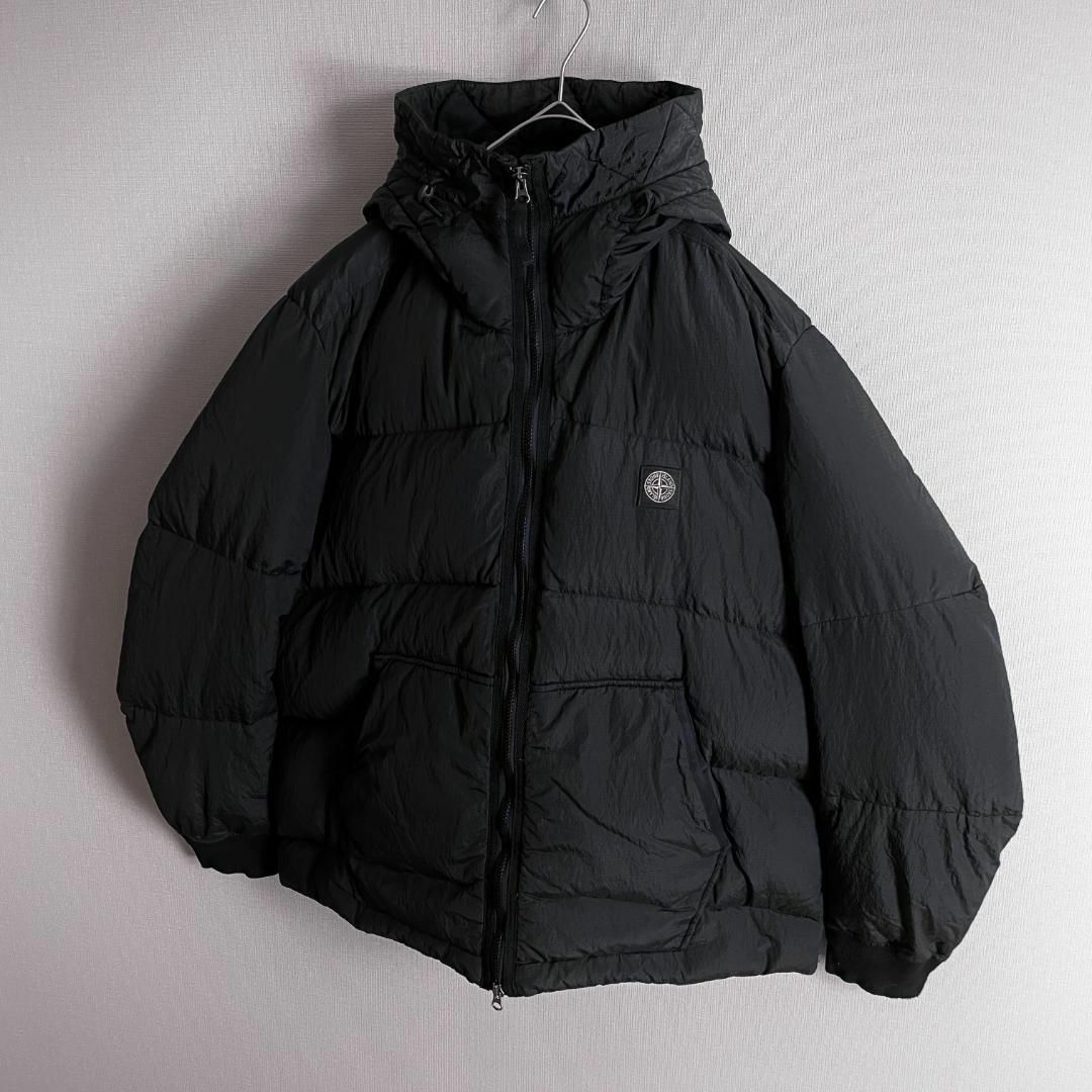 STONE ISLAND(ストーンアイランド)の【高級☆希少XLサイズ☆マットブラック】ストーンアイランド ダウンジャケット メンズのジャケット/アウター(ダウンジャケット)の商品写真