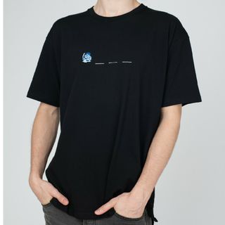 グラニフ(Design Tshirts Store graniph)の新品！グラニフ ドラクエ3 パーティー ワッペン付き Tシャツ Mサイズ メンズ(Tシャツ/カットソー(半袖/袖なし))