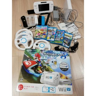 ウィーユー(Wii U)のWii U すぐに遊べるマリオカート8セット シロ ソフト4本付き ハンドル他(家庭用ゲーム機本体)