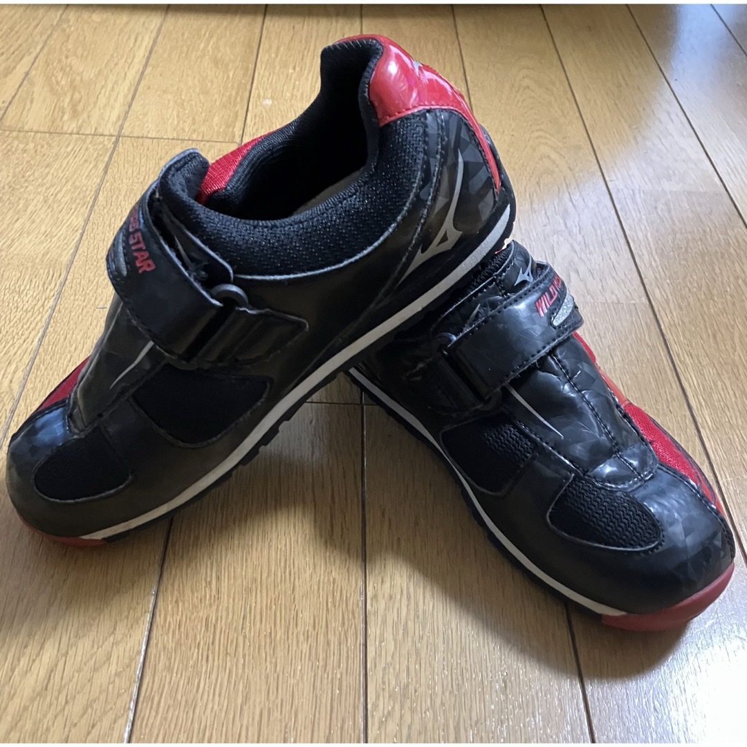 MIZUNO(ミズノ)の【あき様専用】ミズノ キッズスニーカー WKスター3  レッド20.5 キッズ/ベビー/マタニティのキッズ靴/シューズ(15cm~)(スニーカー)の商品写真