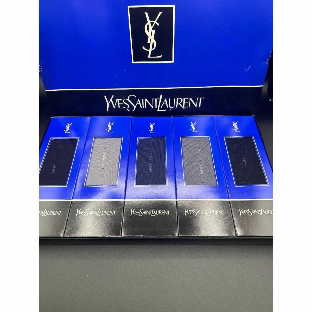 Saint Laurent(サンローラン)の新品未使用　イヴサンローラン　靴下　Mサイズ メンズのレッグウェア(ソックス)の商品写真