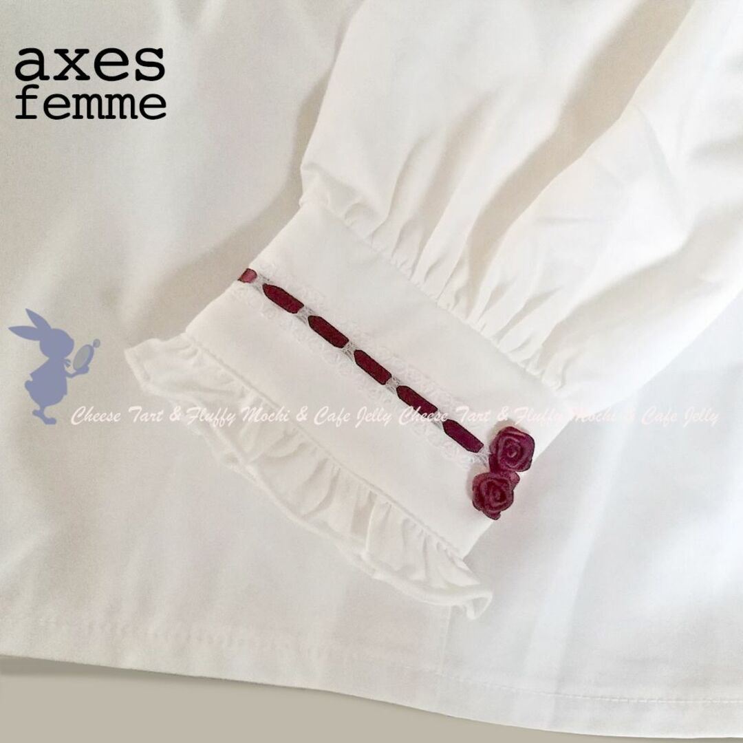 axes femme(アクシーズファム)のaxes femme ローズリボンブラウスプルオーバー 白 レディースのトップス(シャツ/ブラウス(長袖/七分))の商品写真