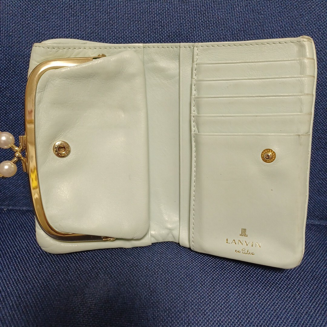 【中古】LANVIN　レディース二つ折り財布 レディースのファッション小物(財布)の商品写真