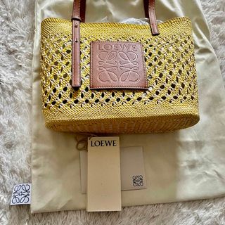 ロエベ(LOEWE)の売り切り　値下げ交渉不可　LOEWE ラフィア スモール カゴバッグ(かごバッグ/ストローバッグ)