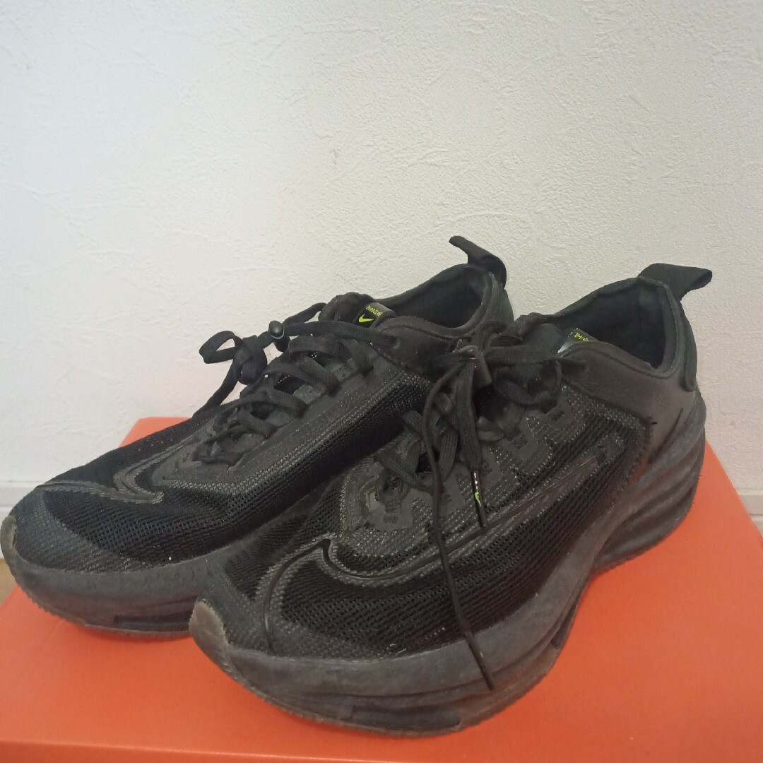 NIKE(ナイキ)のナイキ　ウィメンズ エアズーム ダブルスタックド　24.5cm レディースの靴/シューズ(スニーカー)の商品写真