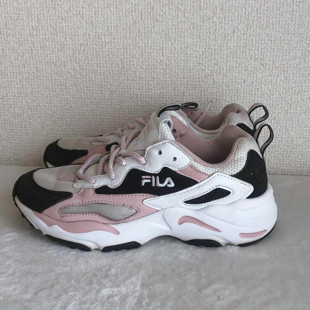 FILA(フィラ)のFILA フィラ　スニーカー　レディース　23cm レディースの靴/シューズ(スニーカー)の商品写真