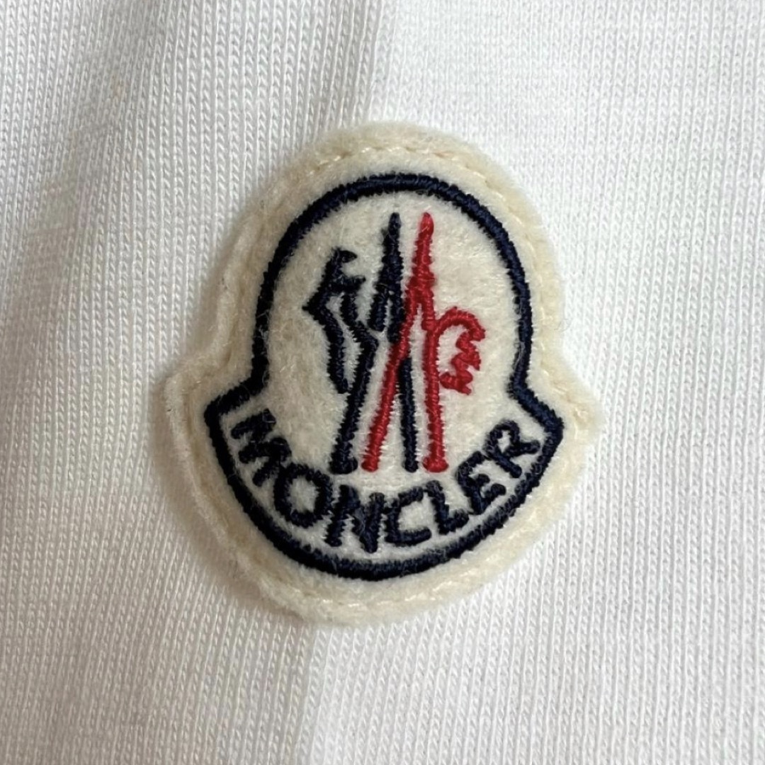 MONCLER(モンクレール)の【新品未使用タグ付き】モンクレール　スウェット　トレーナー メンズのトップス(スウェット)の商品写真