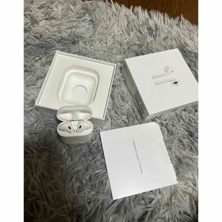 アップル(Apple)のAirPods  正規品（片耳があまり聞こえないです）(ヘッドフォン/イヤフォン)