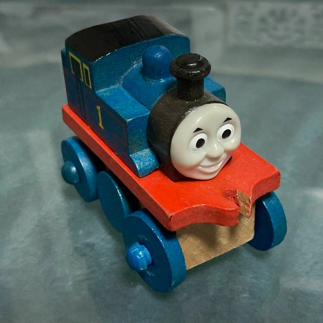 BANDAI(バンダイ)のThomas Limited　BANDAI トーマスと仲間たち　木製トーマス　② エンタメ/ホビーのおもちゃ/ぬいぐるみ(ミニカー)の商品写真