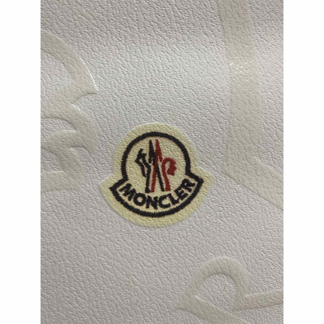 MONCLER(モンクレール)の美品モンクレール　紙袋ショップ袋　ブランドショッパー　ダウンコート レディースのバッグ(ショップ袋)の商品写真