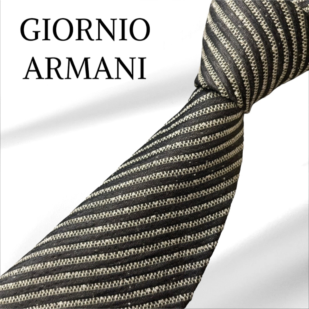 Giorgio Armani(ジョルジオアルマーニ)の【新品タグ付き】GIORGIO ARMANI レジメンタル イタリア製高級シルク メンズのファッション小物(ネクタイ)の商品写真