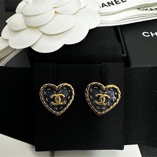 CHANEL - シャネル ピアス カメリア フラワー 花 スイング ライン