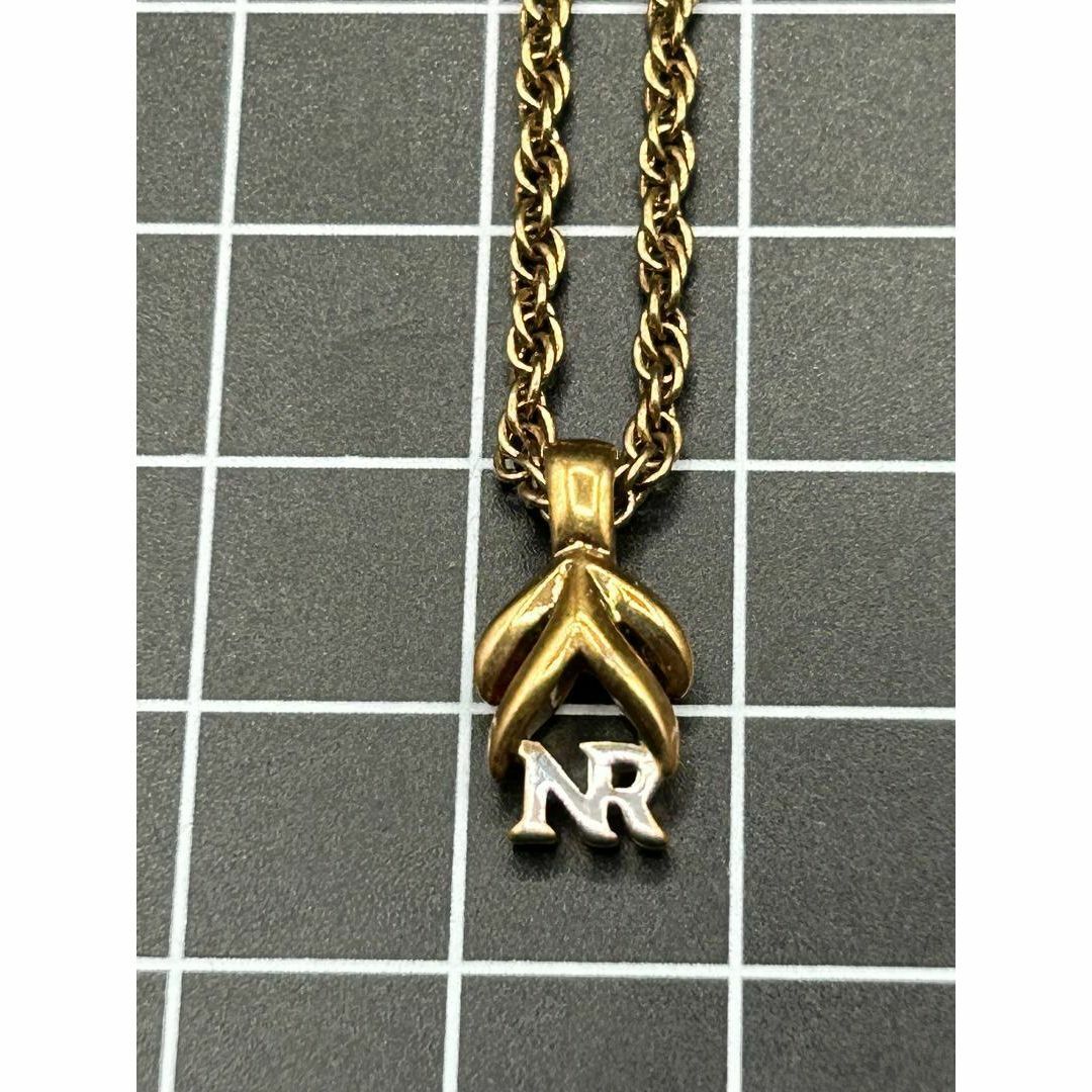 NINA RICCI(ニナリッチ)の超美品 ニナリッチ ネックレス ロゴ ゴールド ブランド アクセサリー レディースのアクセサリー(ネックレス)の商品写真