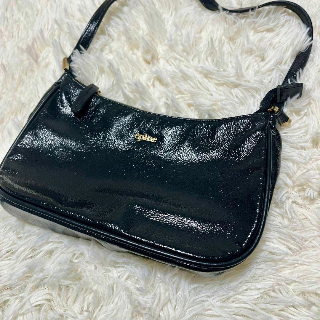 épine(エピヌ)の【大人気◎】épine gold logo half moon bag ブラック レディースのバッグ(ショルダーバッグ)の商品写真