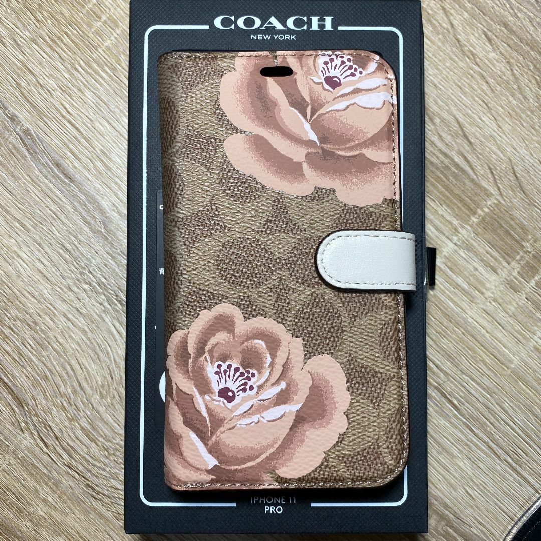 COACH(コーチ)のiPhone 11 / XRスマホケースコーチCoach 新品未使用 スマホ/家電/カメラのスマホアクセサリー(iPhoneケース)の商品写真