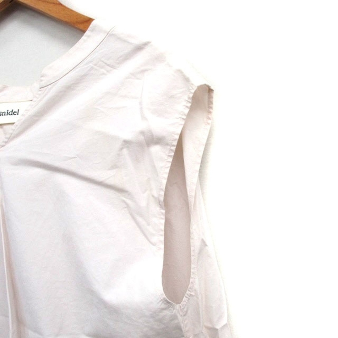 SNIDEL(スナイデル)のスナイデル ブラウス シャツ ノースリーブ キーネック コットン シンプル F レディースのトップス(シャツ/ブラウス(半袖/袖なし))の商品写真