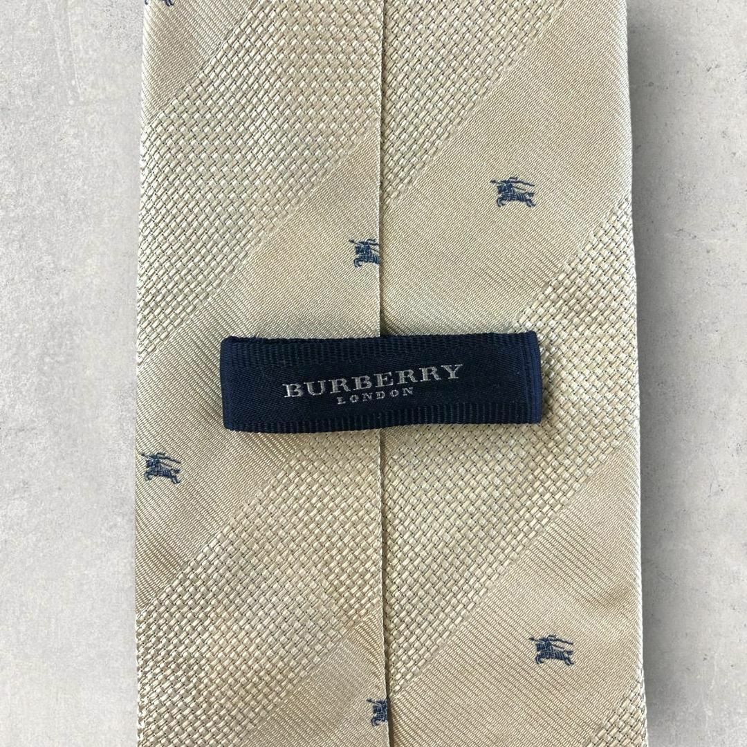 BURBERRY(バーバリー)の【5908】可品！バーバリー　ネクタイ　クリーム色～ゴールド系　ストライプ メンズのファッション小物(ネクタイ)の商品写真