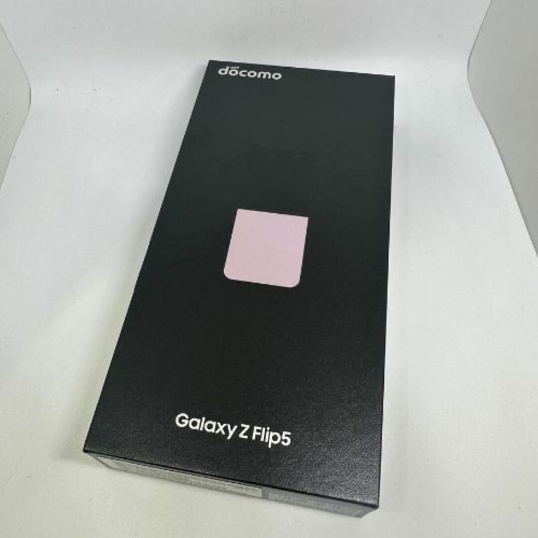 Galaxy(ギャラクシー)の【中古品】docomo  Galaxy Z Flip5  SC-54D ラベンダー  スマホ/家電/カメラのスマートフォン/携帯電話(スマートフォン本体)の商品写真