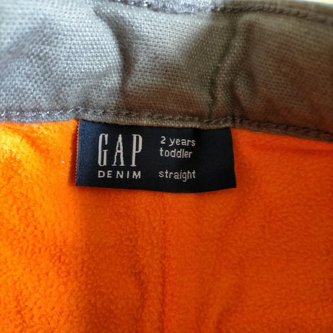 GAP(ギャップ)のズボン キッズ/ベビー/マタニティのキッズ服男の子用(90cm~)(パンツ/スパッツ)の商品写真