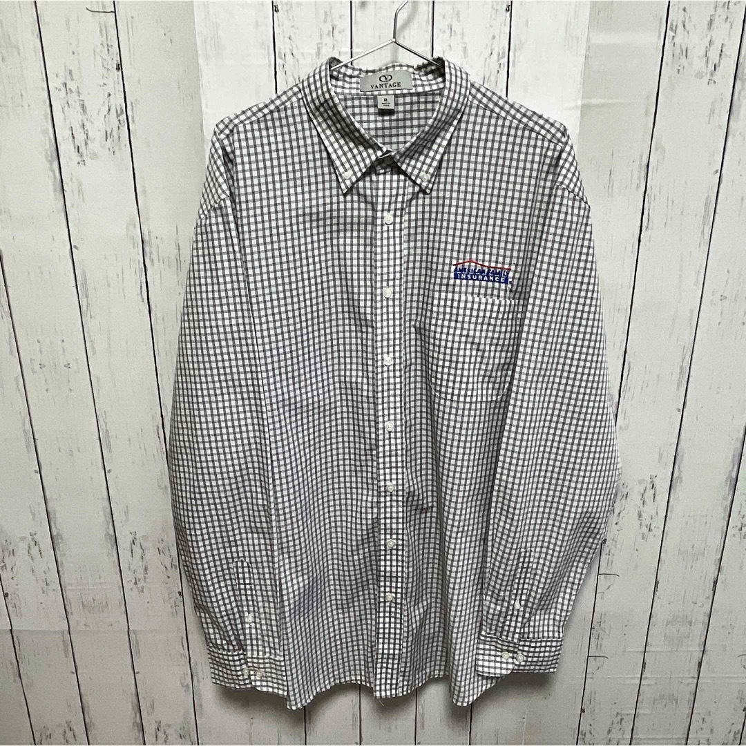 shirts(シャツ)のUSA古着　ボタンダウンシャツ　XL　長袖　グレー　チェック柄　企業ロゴ　刺繍 メンズのトップス(シャツ)の商品写真