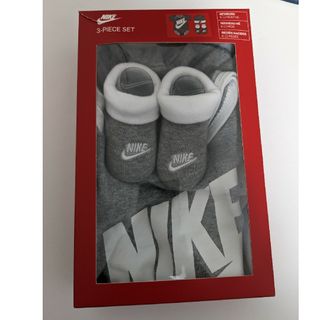 ナイキ(NIKE)のナイキ♡ロンパース＆靴下＆帽子セット(ロンパース)