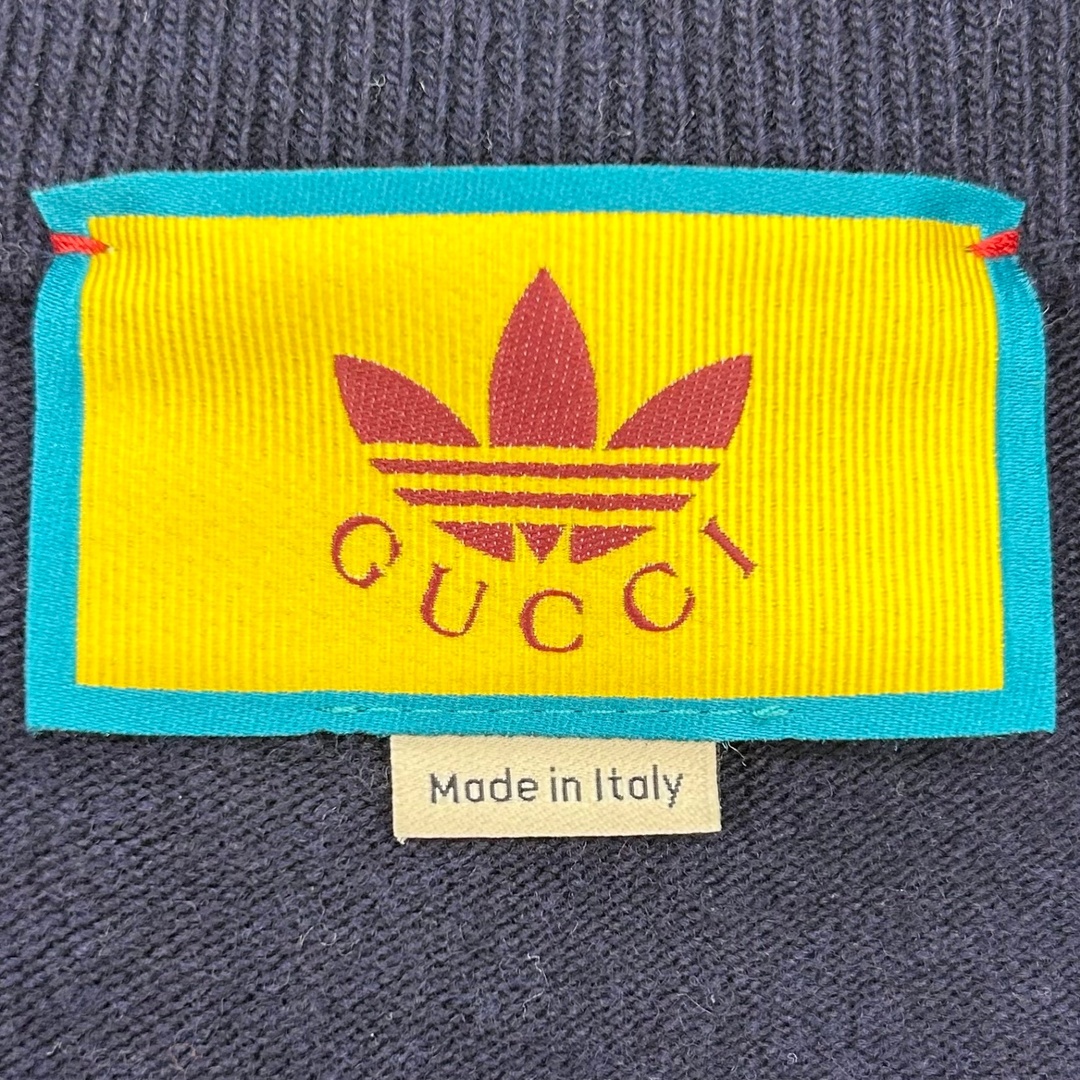 Gucci(グッチ)の【GUCCI×adidas グッチ×アディダス Logo embroidered wool knit cardigan トレフォイル エンブロイダリーウールニットカーディガン ネイビー XL 正規品】 メンズのトップス(カーディガン)の商品写真