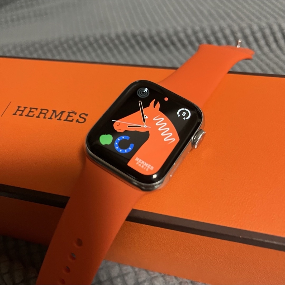 Hermes(エルメス)のApple Watch series4 HERMES 40mm スマホ/家電/カメラのスマートフォン/携帯電話(その他)の商品写真