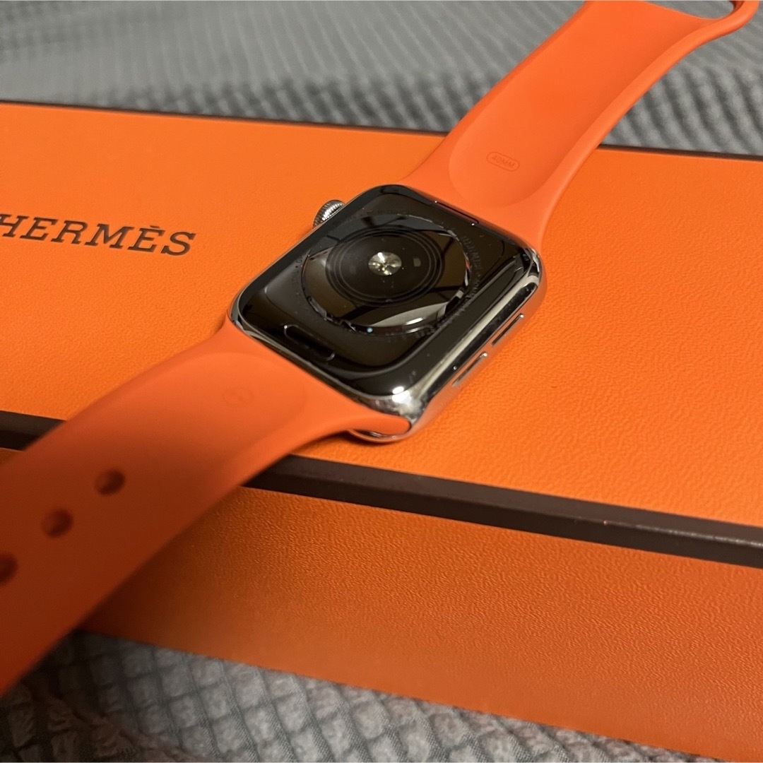 Hermes(エルメス)のApple Watch series4 HERMES 40mm スマホ/家電/カメラのスマートフォン/携帯電話(その他)の商品写真