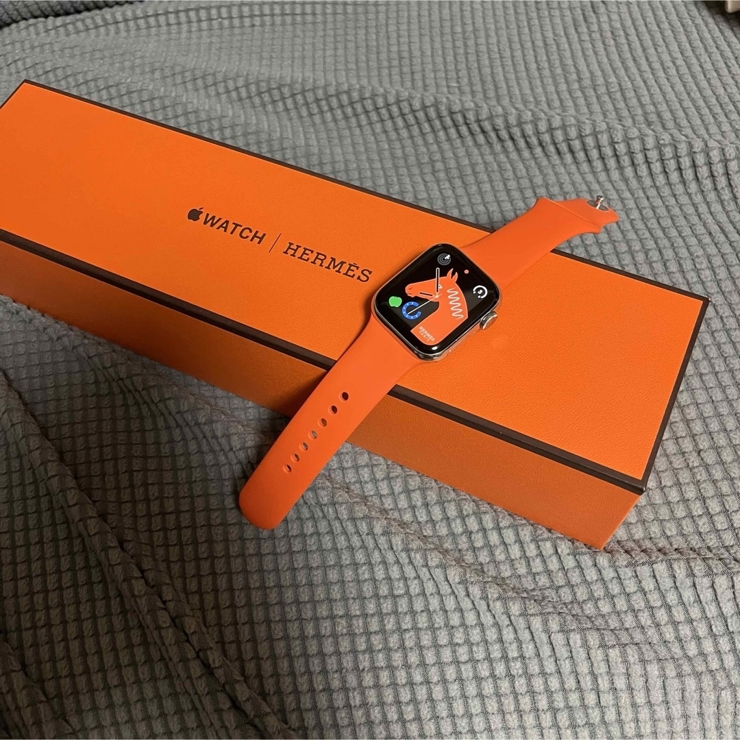 Hermes(エルメス)のApple Watch series4 HERMES 40mm スマホ/家電/カメラのスマートフォン/携帯電話(その他)の商品写真