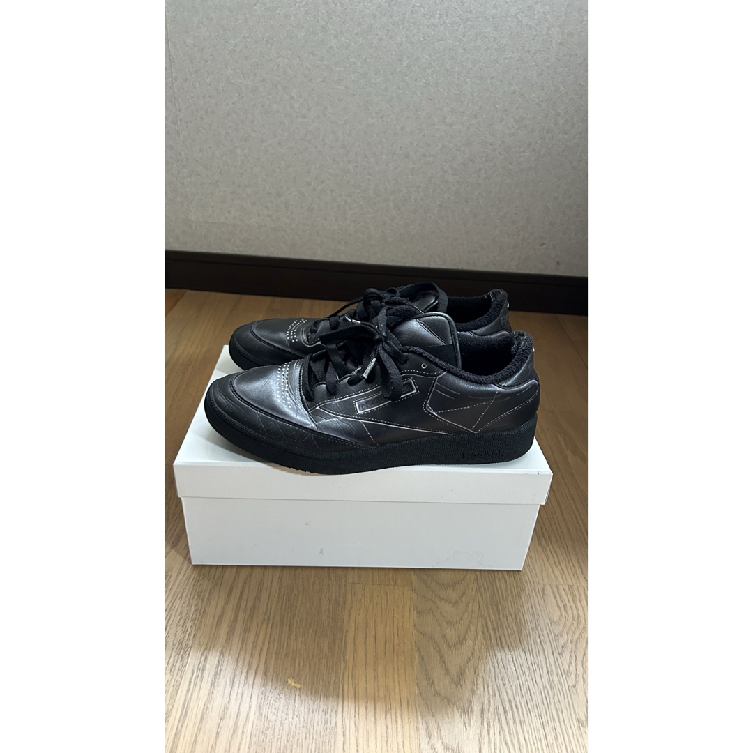 Maison Martin Margiela(マルタンマルジェラ)のMaison Margiela × Reebok Club C Black メンズの靴/シューズ(スニーカー)の商品写真