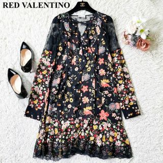 レッドヴァレンティノ(RED VALENTINO)の極美品✨ レッドヴァレンティノ　ワンピース　現行タグ　レース　シルク　花柄　40(ひざ丈ワンピース)