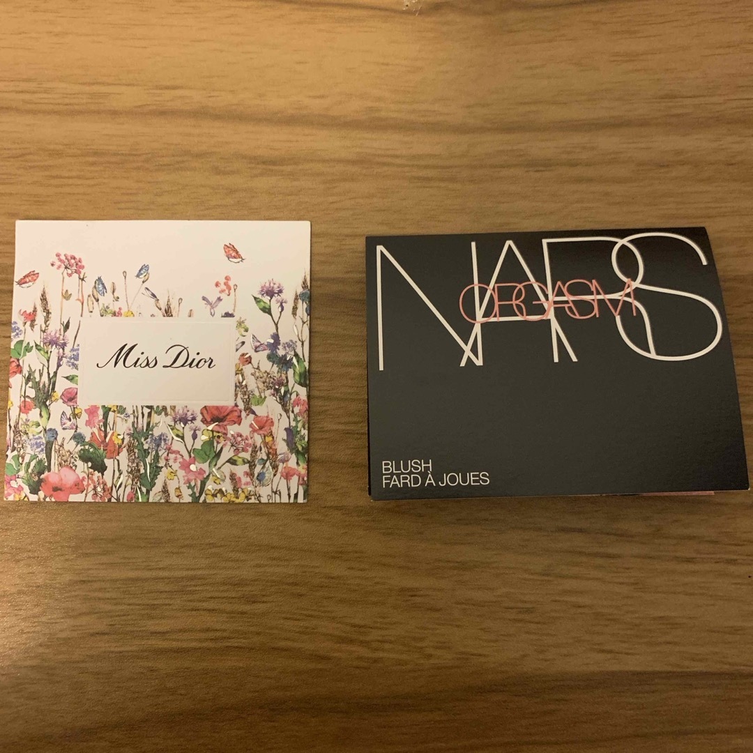 Dior(ディオール)のNARSチーク　Dior香水　セット コスメ/美容のキット/セット(サンプル/トライアルキット)の商品写真
