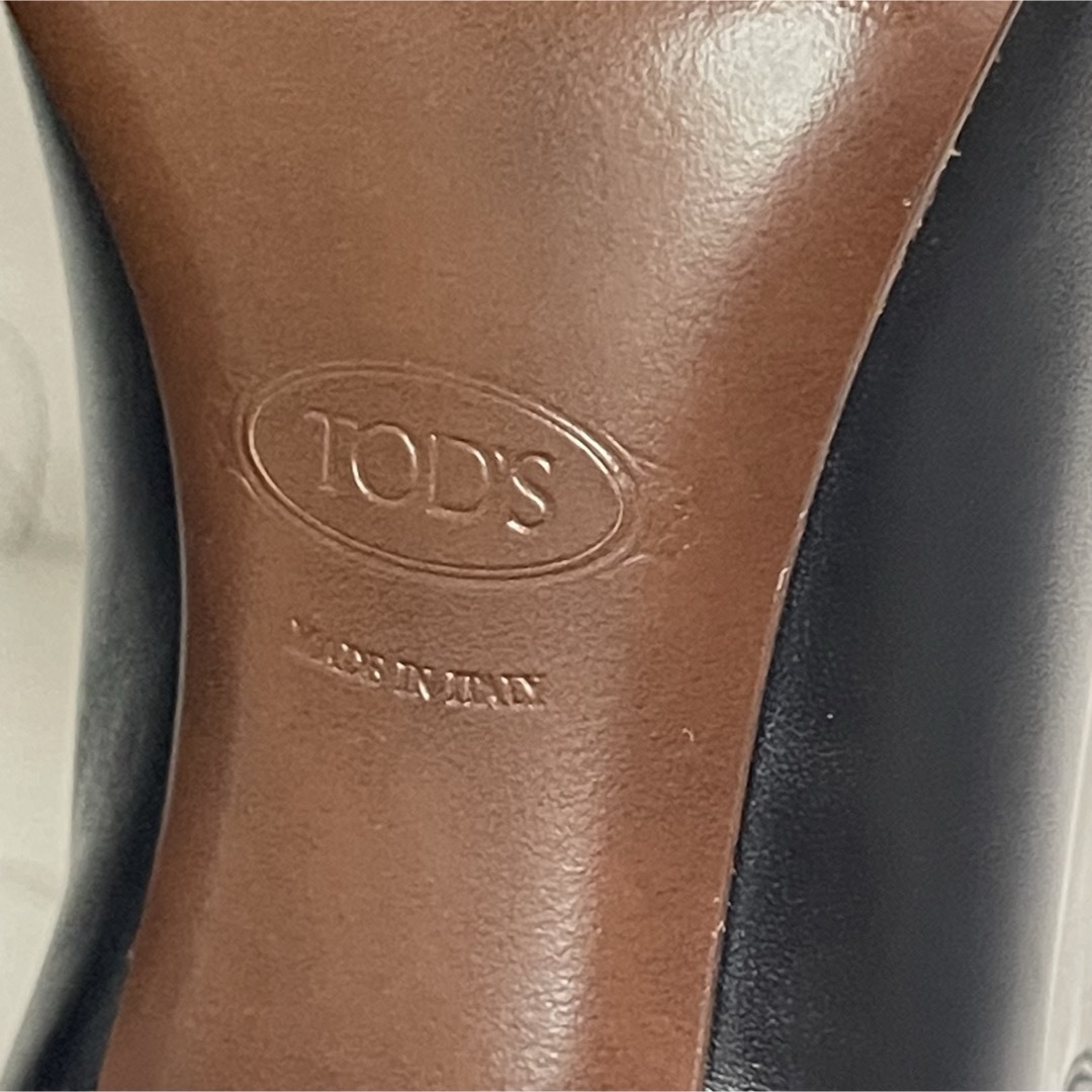 TOD'S(トッズ)の【極美品】TODS サイドコア ショートブーツ ブラック サイズ24cm レディースの靴/シューズ(ブーツ)の商品写真