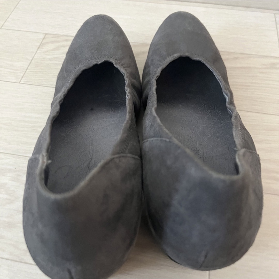 VABENE ALKA スエード スウェード パンプス 21.5cm相当 グレー レディースの靴/シューズ(ハイヒール/パンプス)の商品写真